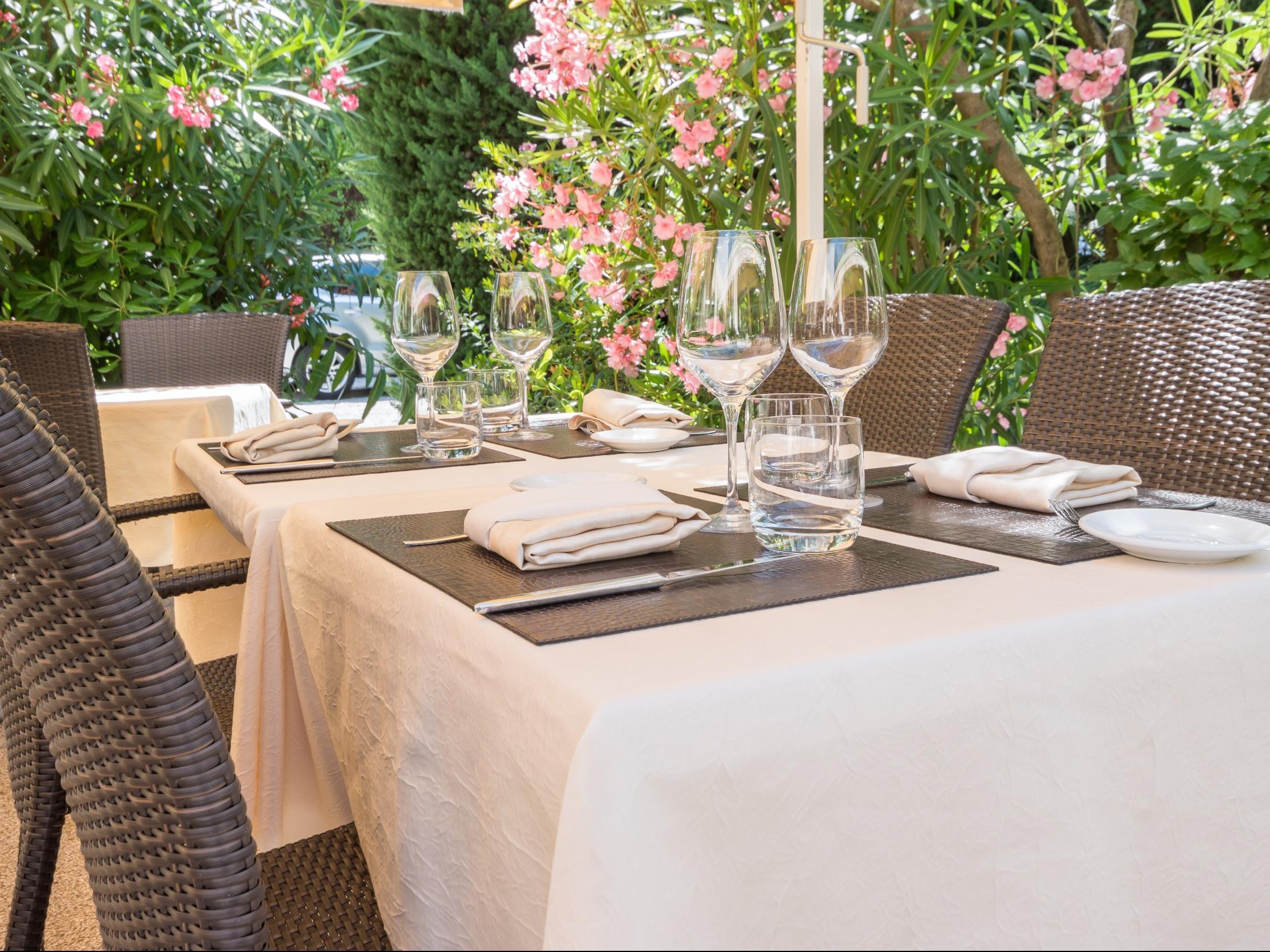 Logis Le Printemps Hotel Restaurant - Montelimar Luaran gambar